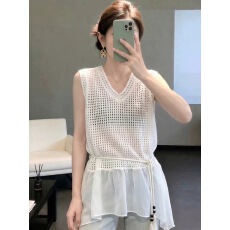 批发韩版2026年春夏V领镂空针织背心女无袖设计感屁帘拼接<b class='q'>连衣裙</b>上衣