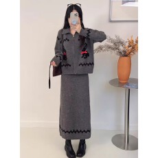 批发秋<b class='q'>冬</b>新款拉链针织两件套宽松洋气开衫+半身裙显瘦翻领兔子套装女