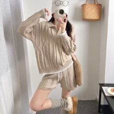批发懒人毛衣<b class='q'>套装</b> polo领针织衫女v领慵懒风宽松毛衣<b class='q'>短裤</b>两件套