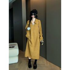 批发MRS SHAO复古v领长款毛衣女装秋冬2025新款宽松休闲慵懒风上衣裙