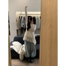 26年早春 FEEL BLESSED 小清新蕾丝丝绒吊带背心内搭长袖两件套