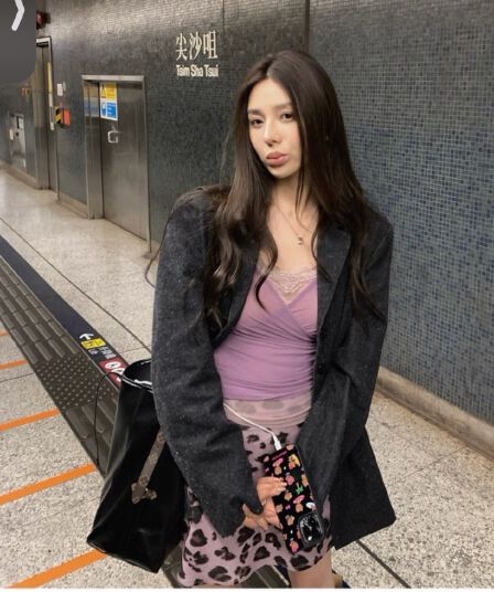 nanabynana 루오 수 있습니다. 연인 순수한 욕망 배색 페이크 레이어드 레이스 캐미솔 어깨끈 수 있습니다. 조정