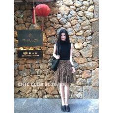 批发CHIC CLUB 2026/SS 纯欲慵懒感黑色半高领针织背心豹纹半身裙<b class='q'>套装</b>