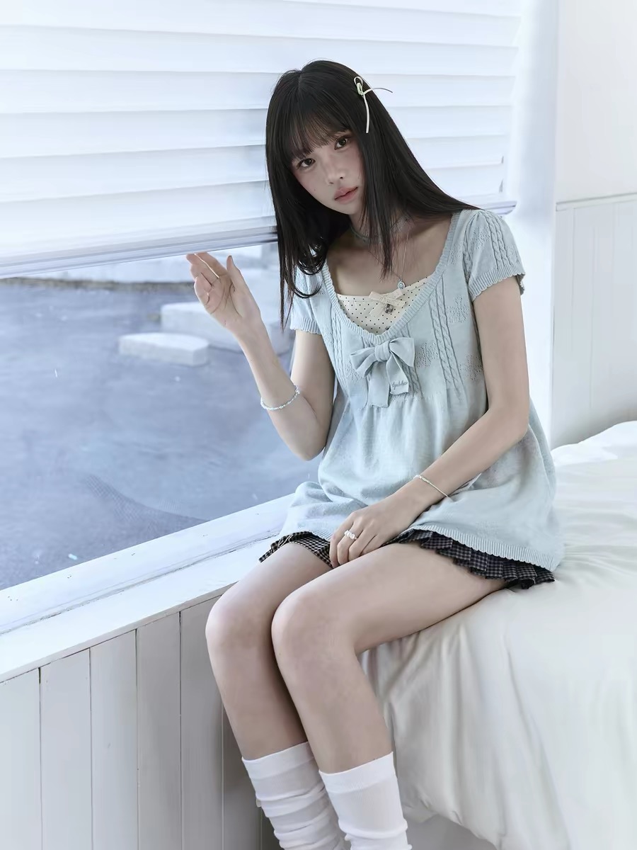 테리어 콩 이야기 지점 객실 꽃 기둥 신선함 스택 착용 만나는 도트 무늬 블라우스 레이스 조끼 여름 치마 세트