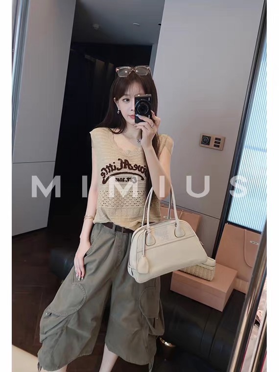 수영하다 사슴 사슴 블루 좋은 주간 실크 아마 알파벳 자수 홀로우 아웃 민소매 루즈핏 조끼 여성 여름 V넥 짧은 얇은 스타일 맨위