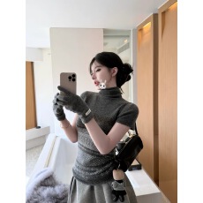 批发LaaReeToo   灰色高领提花袖套毛衣女秋冬设计感修身内搭显瘦<b class='q'>上衣</b>