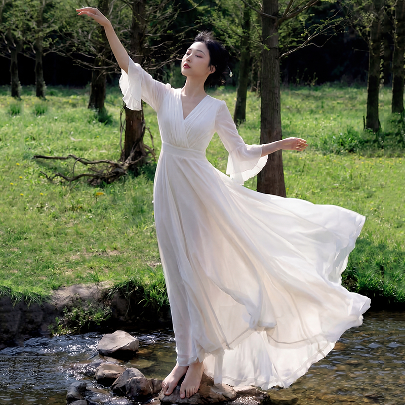 새로운 해변 드레스 봄 여름 슈퍼 요정 화이트 롱 스커트 허리 수축 슬림해 보이는 발리 섬 품격 해변가 드레스