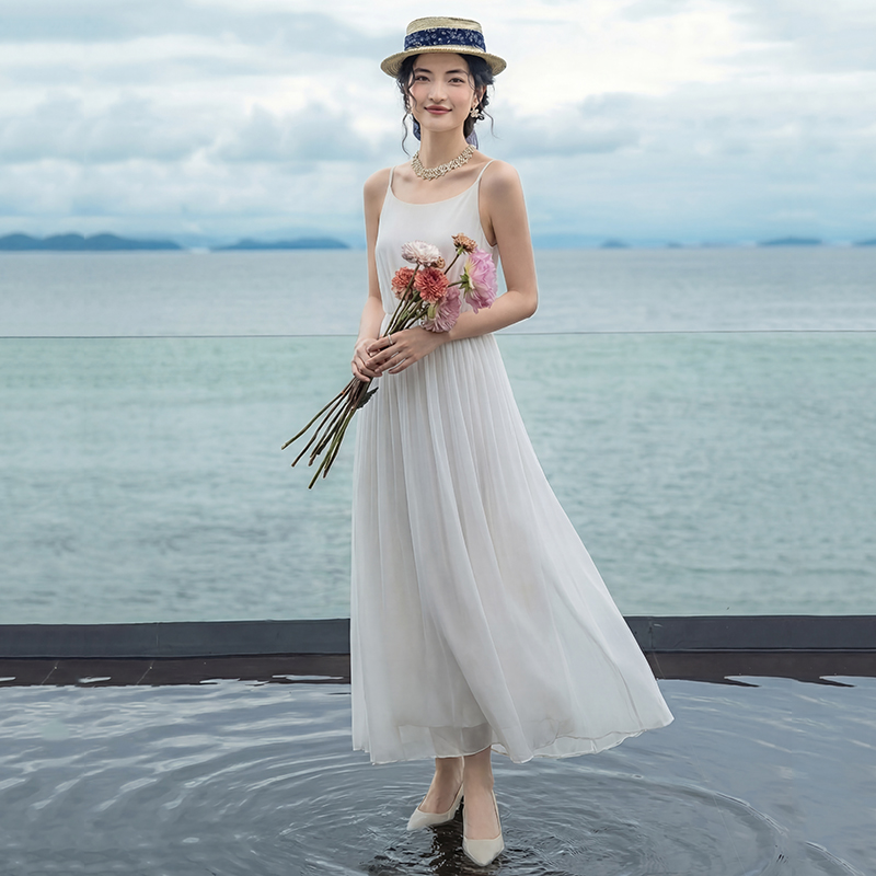 프랑스식 슬립 여성 드레스 2026 년 여름 해변 드레스 해변가 휴가 빅 플레어 스커트 고급 센스 롱 코트 롱 스커트