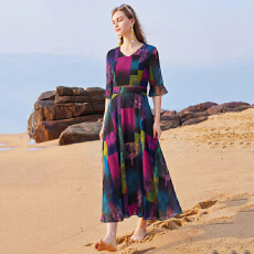 批发新款夏季印花雪纺v领套头高腰甜美度假沙滩显瘦连衣长裙