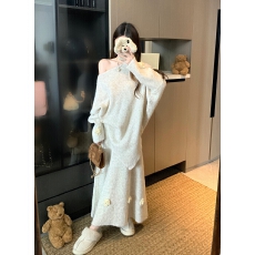 批发实拍大码立体花朵不对称毛衣针织<b class='q'>半身裙</b>两件套<b class='q'>女</b>秋冬氛围感淑<b class='q'>女</b>风