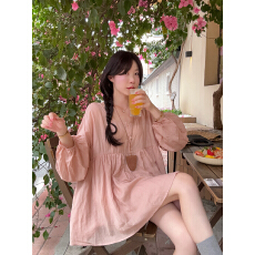 批发实拍大码粉色慵懒风甜美防晒长袖设计感气质连衣裙女高级感长裙