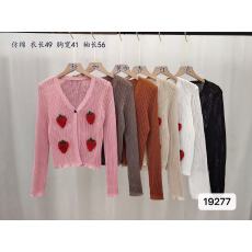 批发韩版秋<b class='q'>冬</b>花朵开衫毛衣短款粗棒针复古针织衫