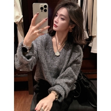 批发韩系高级感软糯<b class='q'>毛衣</b>女秋装2025新款宽松显瘦套头毛针织衫长袖上衣
