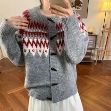 批发韩系费尔岛提花牛角扣毛衣开衫女秋冬复古宽松软糯氛围感针织外套