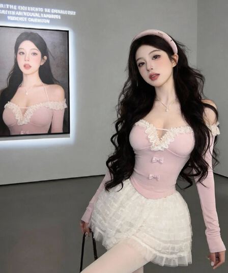 있음 보호 오프숄더 레이스 V넥 순수한 욕망 섹시함 행침 목 긴팔 맨위 몸매 가꾸기 슬림해 보이는 디자인 센스 티셔츠 인사이드 가져 가라.