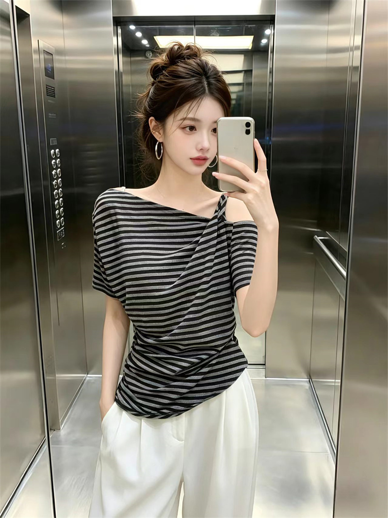 있음 보호 여름 켜기 새로운 한 부서 비틀림 오프숄더 불규칙 허리 수축 슬림해 보이는 반팔 티셔츠 여성 품격 맨위