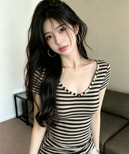 있음 보호 여름 켜기 새로운 순수한 욕망 디자인 V넥 버튼 핫걸 반팔 스트라이프 티셔츠 여성 몸매 가꾸기 슬림해 보이는 맨위