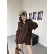 批发休闲毛衣<b class='q'>短裤</b><b class='q'>套装</b><b class='q'>女</b>甜美简约时尚穿搭一整套慵懒针织百搭2025秋冬