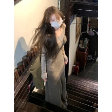批发Xxiiuu 柔软软糯秋冬设计感内搭裙气质针织连衣裙打底T恤两件套装