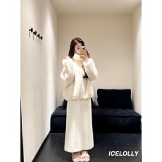 批发ICELOLLY羊毛白色毛衣女秋<b class='q'>冬</b>季慵懒松弛感毛线衣针织裙两件套装