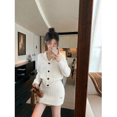 批发麻花针织套装女<b class='q'>春</b>季慵懒风开衫外套包臀短裙两件套