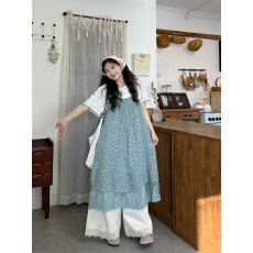 批发实拍  碎花吊带<b class='q'>连衣</b>裙+短袖T+杏花边<b class='q'>裤</b>