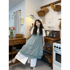 批发实拍 百搭短袖T+<b class='q'>碎花</b>吊带花边裙+白裤