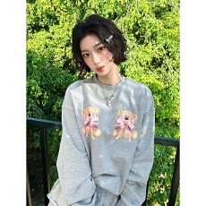 批发国潮牌美式复古卡通<b class='q'>小熊</b>长袖卫衣女宽松学院风套头休闲百搭上<b class='q'>衣服</b>
