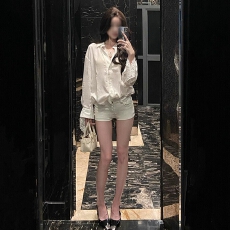 批发白色蕾丝衬衫女上衣拼接假两件高级感薄外套气质衬衫女款2025新款