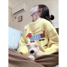 批发奶fufu<b class='q'>可爱</b>小狗杏色毛衣女秋冬2025新款宽松慵懒风高级感针织上衣