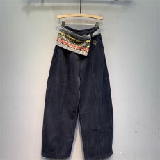 批发个性刺绣休闲弯刀裤女2025年<b class='q'>秋</b>冬新款百搭高腰加绒加厚阔腿裤