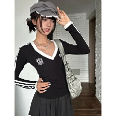 批发美式撞色三杠辣妹V领长袖T恤打底衫