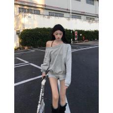 批发美式慵懒斜肩<b class='q'>卫衣</b>女早秋季2025新款松弛感oversize甜辣妹<b class='q'>长袖</b>上衣