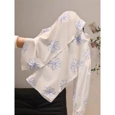 批发韩系白色超好看花朵印花衬衫外套女<b class='q'>春</b>季宽松bf慵懒风休闲长袖上衣