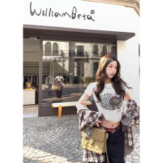 批发白色豹纹小狗短袖<b class='q'>T</b><b class='q'>恤</b>女正肩设计<b class='q'>个性</b>辣妹风短款上衣