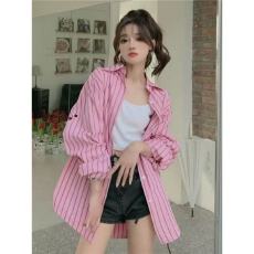 批发粉红色条纹衬衫外套女春秋2026新款宽松慵懒风<b class='q'>休闲</b>中长款长袖上衣