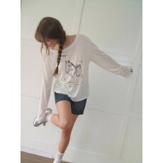 批发白色小马印花防晒罩衫<b class='q'>长袖</b>t恤女夏季宽松外搭薄款空调衫微透上衣