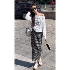 批发韩版<b class='q'>时尚</b>字母印花长袖防晒衫罩衫露肩T恤女慵懒风宽松一字肩上衣