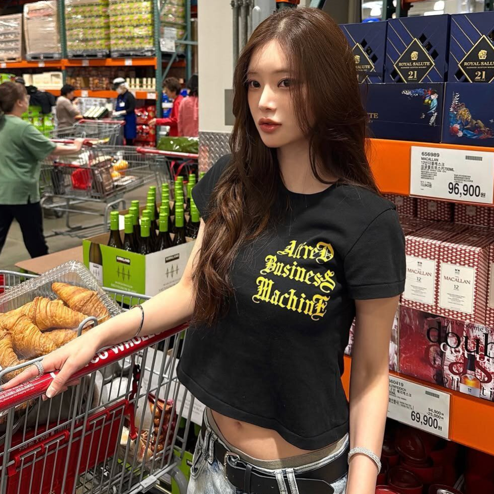 한 부서 ins 핫걸 몸매 가꾸기 쇼트 스타일 티셔츠 여성 작은 대중 알파벳 프린트 몸매 가꾸기 슬림해 보이는 반팔 맨위