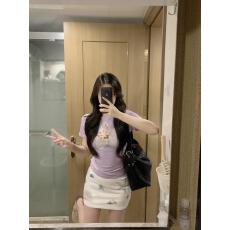 批发美式复古辣妹<b class='q'>花朵</b>印花短袖<b class='q'>t</b><b class='q'>恤</b>女夏季修身显瘦设计感小众甜酷上衣