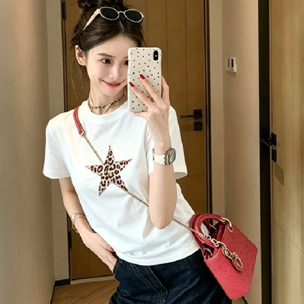 아메리칸 레트로 레오파드 무늬 별 프린트 라운드 넥 반팔 티셔츠 여성 세련된 품격 캐주얼 ins 슬림해 보이는 다용도 맨위