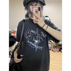 批发美式甜酷<b class='q'>花朵</b>字母印花水洗做旧短袖<b class='q'>T</b><b class='q'>恤</b>女夏宽松百搭纯棉休闲上衣
