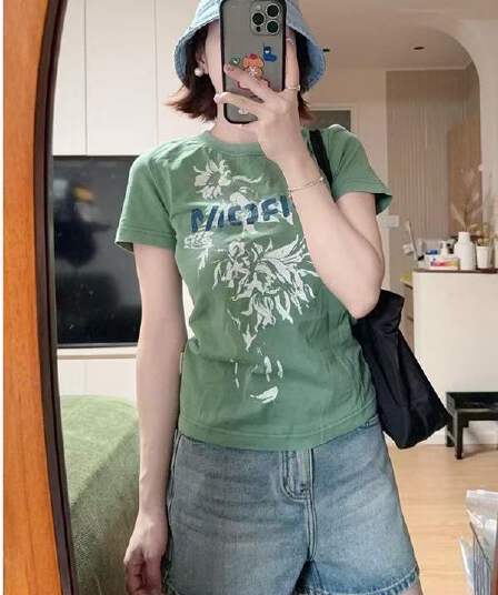 아메리칸 레트로 꽃무늬 프린트 긍정적 인 어깨 반팔 티셔츠 여성 여름 루즈핏 슬림해 보이는 디자인 센스 다용도 작은 대중 맨위