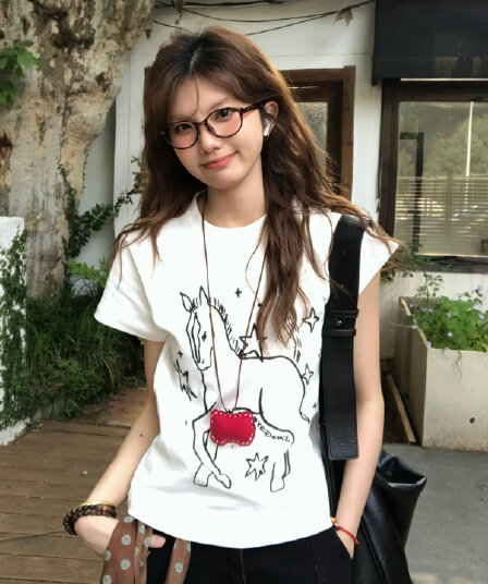 한 부서 달콤한 스타일 별 작은 말 프린트 몸매 가꾸기 슬림해 보이는 반팔 티셔츠 여성 여름 새로운 순면 긍정적 인 어깨 의류