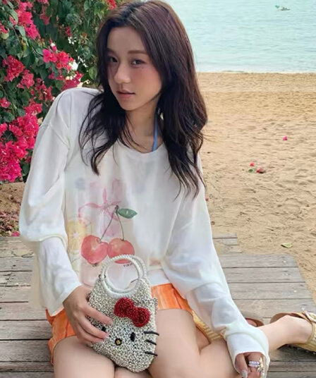 휴가 바람 체리 프린트 화이트 자외선 차단 티셔츠 여성 여름 느긋한 루즈핏 얇은 스타일 캐주얼 핫걸 바람 블라우스 맨위