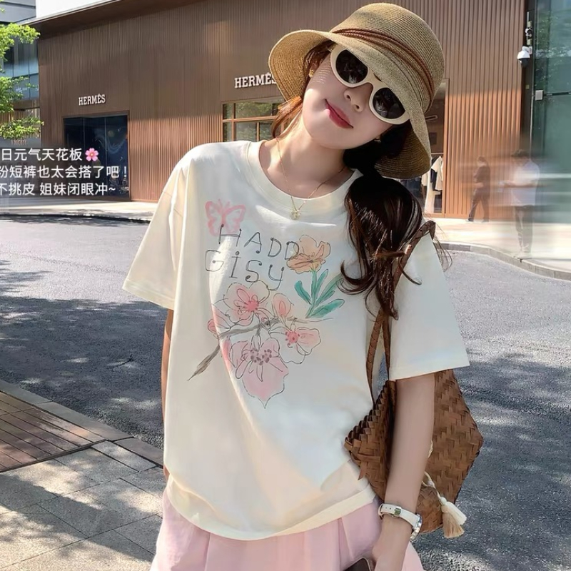 작은 대중 디자인 센스 티셔츠 반팔 여성 여름 한 부서 슈퍼 화재 연령 감소 수채화 프린트 슬림해 보이는 긍정적 인 어깨 라운드 넥 맨위