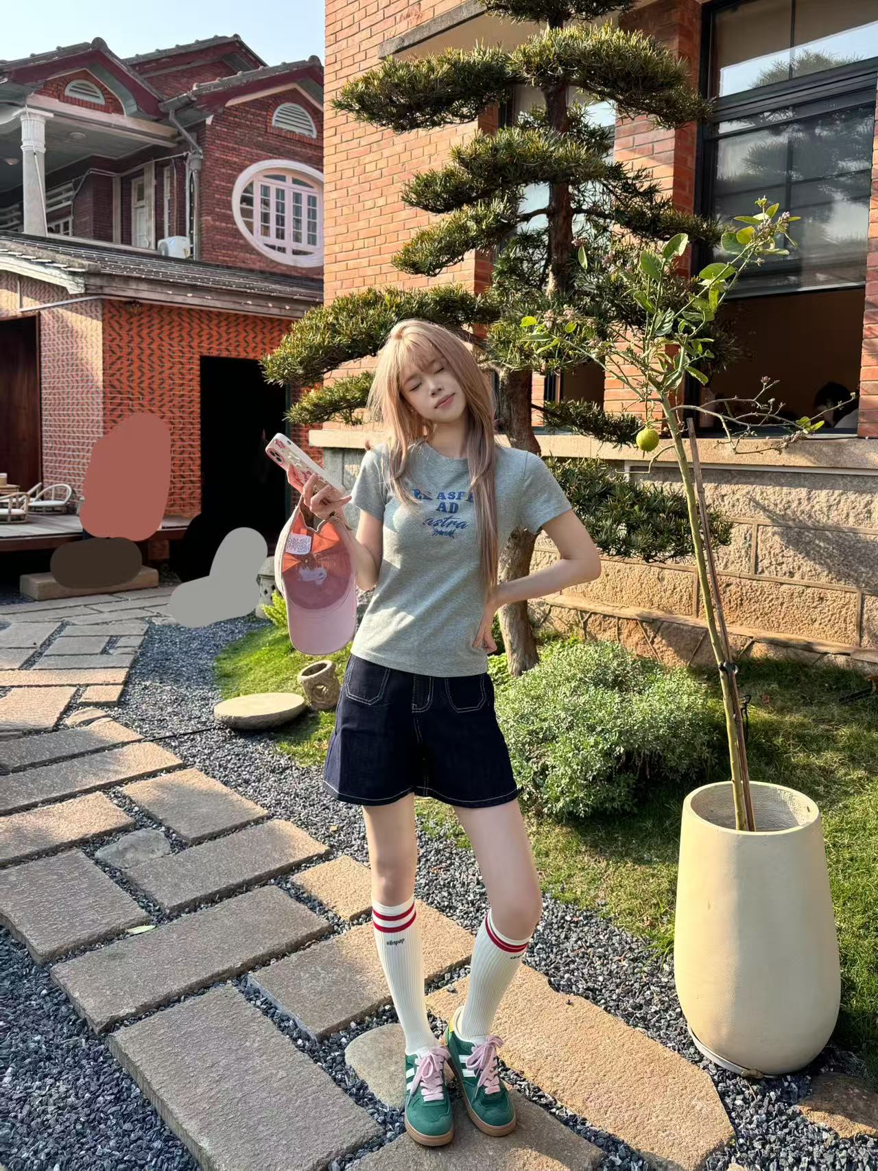 아메리칸 레트로 알파벳 프린트 긍정적 인 어깨 반팔 티셔츠 여성 여름 새로운 몸매 가꾸기 핫걸 허리 수축 슬림해 보이는 맨위