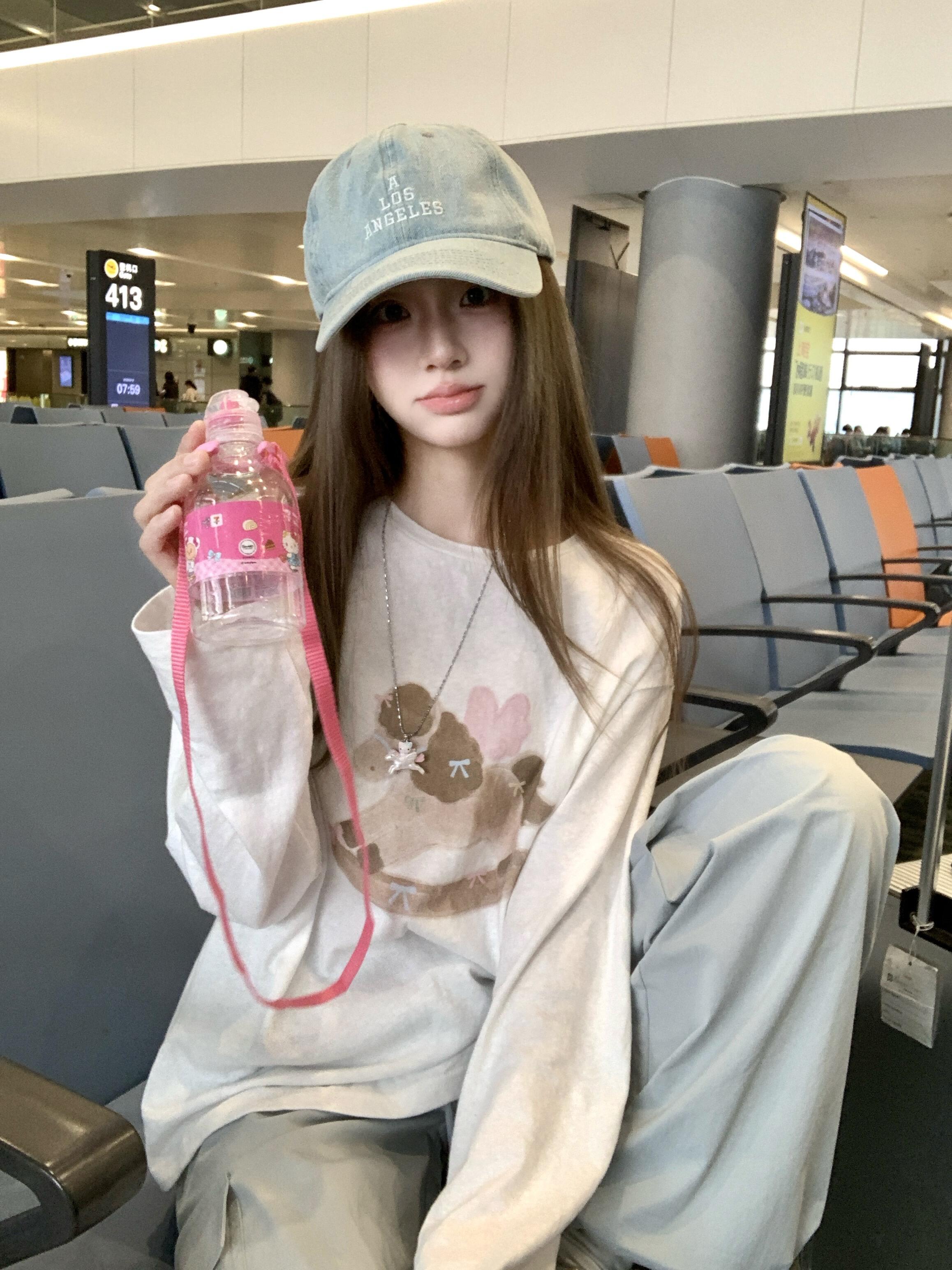 슈퍼 잘 생긴 프린트 자외선 차단 블라우스 여성 여름 새로운 캐주얼 느긋한 루즈핏 다용도 슬림해 보이는 외출용 티셔츠 맨위