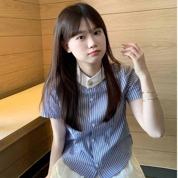 한 부서 달콤함 스트라이프 배색 반팔 여성 셔츠 여름 새로운 다용도 슬림해 보이는 작은 대중 디자인 센스 Chic 맨위