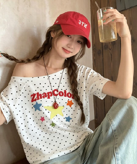보트넥 도트 무늬 루즈핏 반팔 티셔츠 여성 여름 새로운 숄더백 오프숄더 맨위 비스듬한 어깨 트렌드 다용도